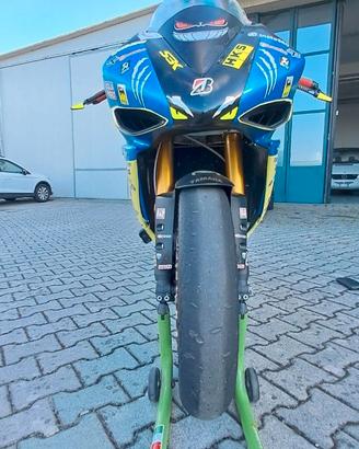 Yamaha R1 2008 PISTA