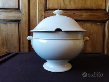 Zuppiera S.C. Richard in Porcellana 