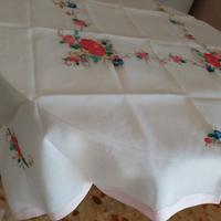 Tovaglia in organza bianca per 12 persone 