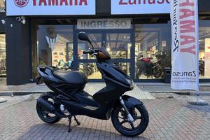 Yamaha Aerox 50 scooter 50 motore 2T Aerox