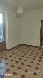 Stanza per uno studio a Capo d'Orlando centro