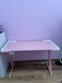Scrivania game station