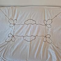 tovaglia antica ricamata a mano