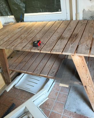 Tavolo legno esterno