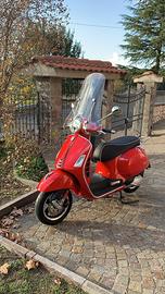 Vespa 300 gts super HPE