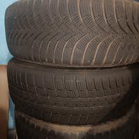 gomme neve e i 185/60 r15  compreso cerchi