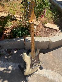 fender American Deluxe Stratocaster HSS