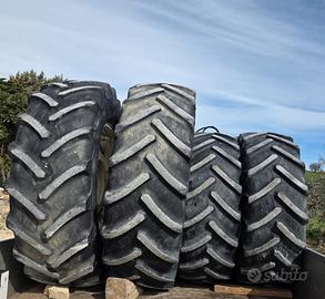 4 CERCHI ZAVORRATI  CO GOMME