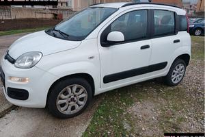 Fiat Panda 0.9 TwinAir Turbo Natural Power Lounge