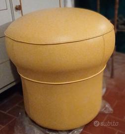Pouf in similpelle vintage fine anni 60