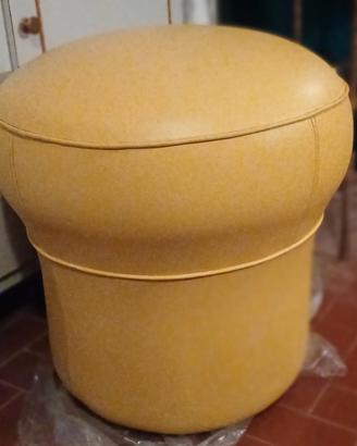 Pouf in similpelle vintage fine anni 60
