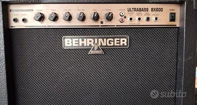 AMPLIFICATORE PER BASSO BEHRINGER Ultrabass BX600