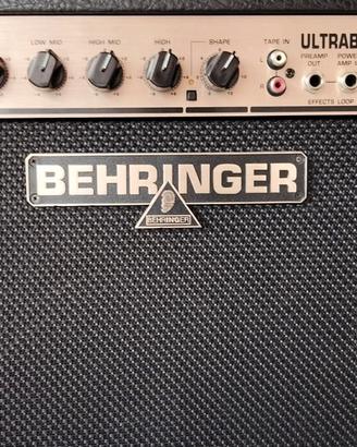 AMPLIFICATORE PER BASSO BEHRINGER Ultrabass BX600