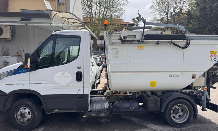 IVECO DAILY 35-NP METANO 2018 COMPATTATORE FARID R