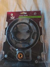 nuovo, Aston Swift supporto microfono