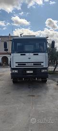 Spazzatrice stradale Iveco Eurocargo