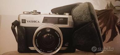 Macchina fotografica vintage Yashica
