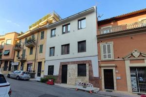 Appartamento di 119 m² con più di 5 locali a Frosi