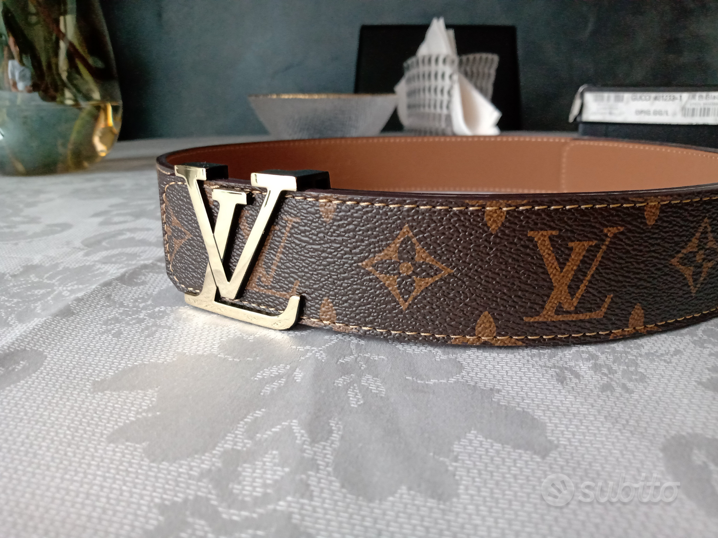 Cintura louis vuitton bianca-fibbia oro - Abbigliamento e Accessori In  vendita a Modena
