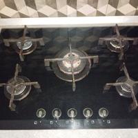 Piano cottura 5 fuochi