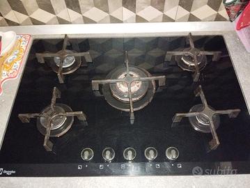 Piano cottura 5 fuochi