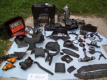 T max 500 ricambi accessori