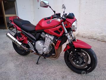 MOTOCICLO