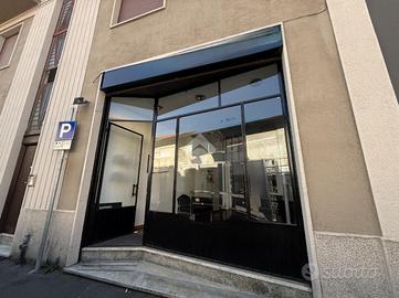 NEGOZIO A LISSONE