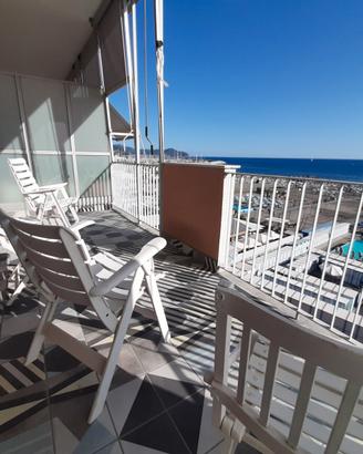 Stupendo appartamento sul mare tutti i confort