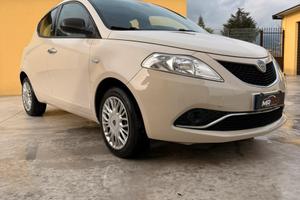 Lancia Ypsilon 1.2 69cv Platinum