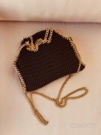 Borsa in cordino nero con catena a scelta