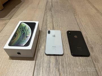 2 iPhone XS