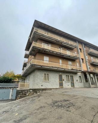 Appartamento di 65 m² con 3 locali e box auto a Lo