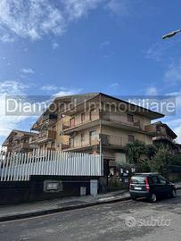 Appartamento con garage a Piedimonte Etneo