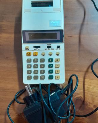 calcolatrice con nastro 