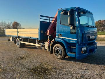 Eurocargo 120.25 gru Fassi F90/4 cassone fisso