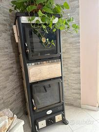 Stufa a legna con forno
