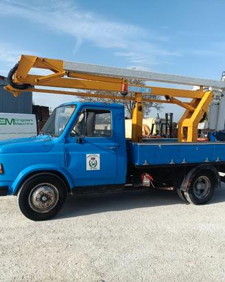 Camion Fiat 616 Piattaforma Autocarrata