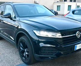 Volkswagen Touareg Black Style