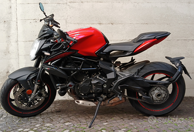 MV Augusta Brutale 800 Rosso