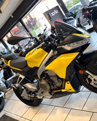 Moto Aprilia Tuono  660 cc  Km 1.813
