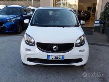 SMART ForFour 70 1.0 Passion