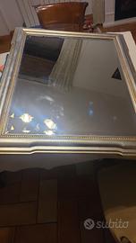 specchio con lampada 