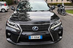 Lexus simbolo di comodità e affidabilità