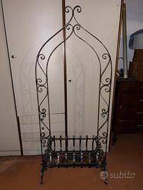 Fioriera in ferro battuto