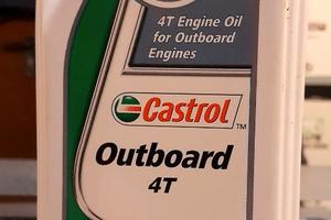 Olio Castrol Outboard 4T
