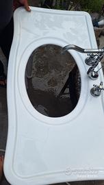 Lavabo bagno stile inglese. 