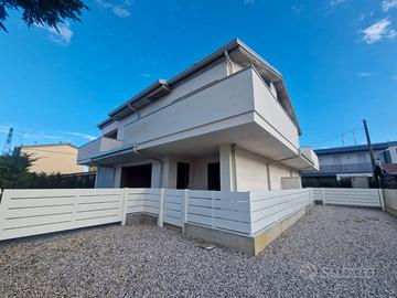 Bifamiliare al grezzo a piazzola sul brenta