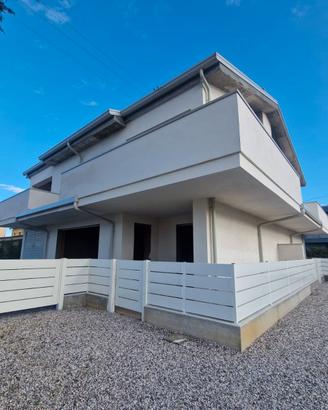 Bifamiliare al grezzo a piazzola sul brenta