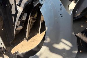 PARAFANGO SINISTRO LATO GUIDA OPEL AGILA ANNO:2010